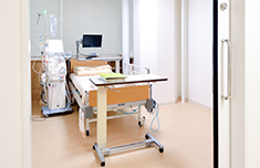 Osaka Umeda Iseikai Dialysis Clinic had 3 private rooms